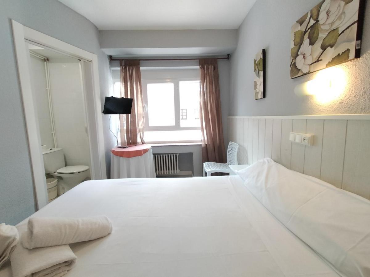 Hostal Albero By Gaiarooms Salamanca Exterior photo